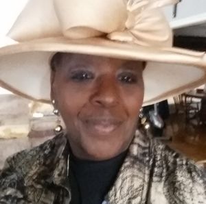 Meet your Posher, Elizabeth